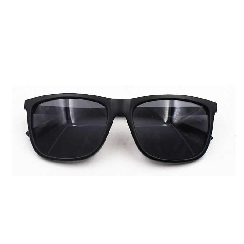 2021 Fashion OEM grey lens PC material plastic sun glasses