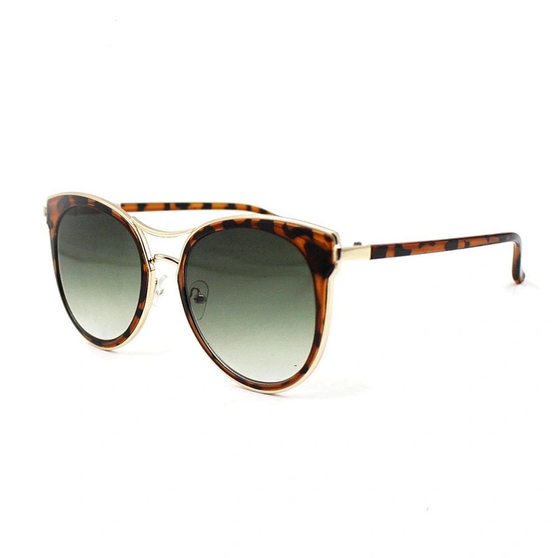 2021 Fashionable classic brown sunglasses woman