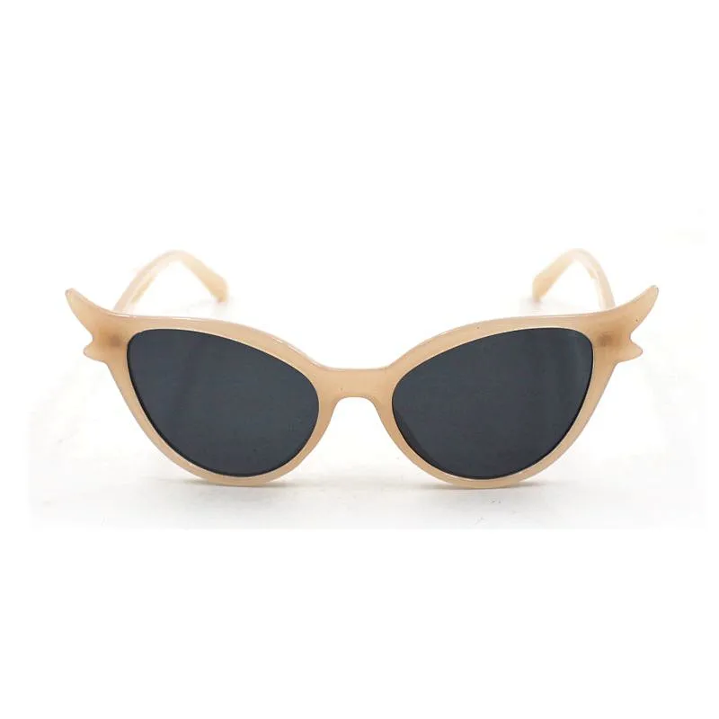 2021 new plastic multicolor frame wing sunglasses for women