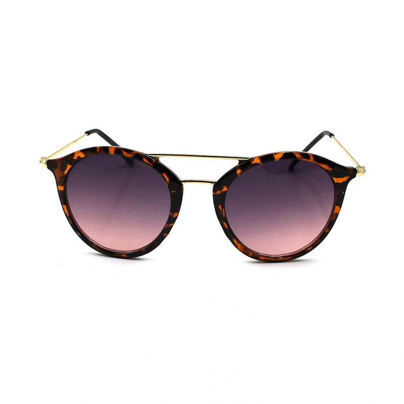 2021 New fashionable traveling women sunglasses
