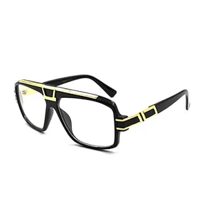 Retro style oversized plastic brown lens sunglasses