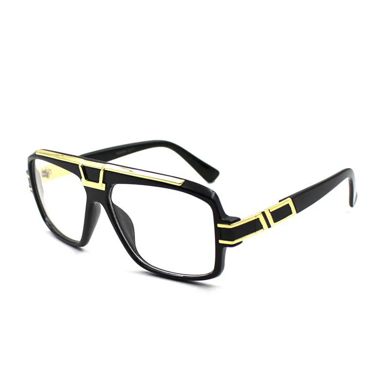 Retro style oversized plastic brown lens sunglasses