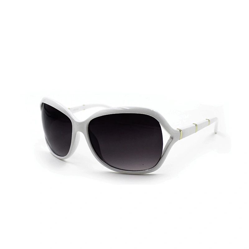 Custom wholesale gray lens plastic frame women sunglasses