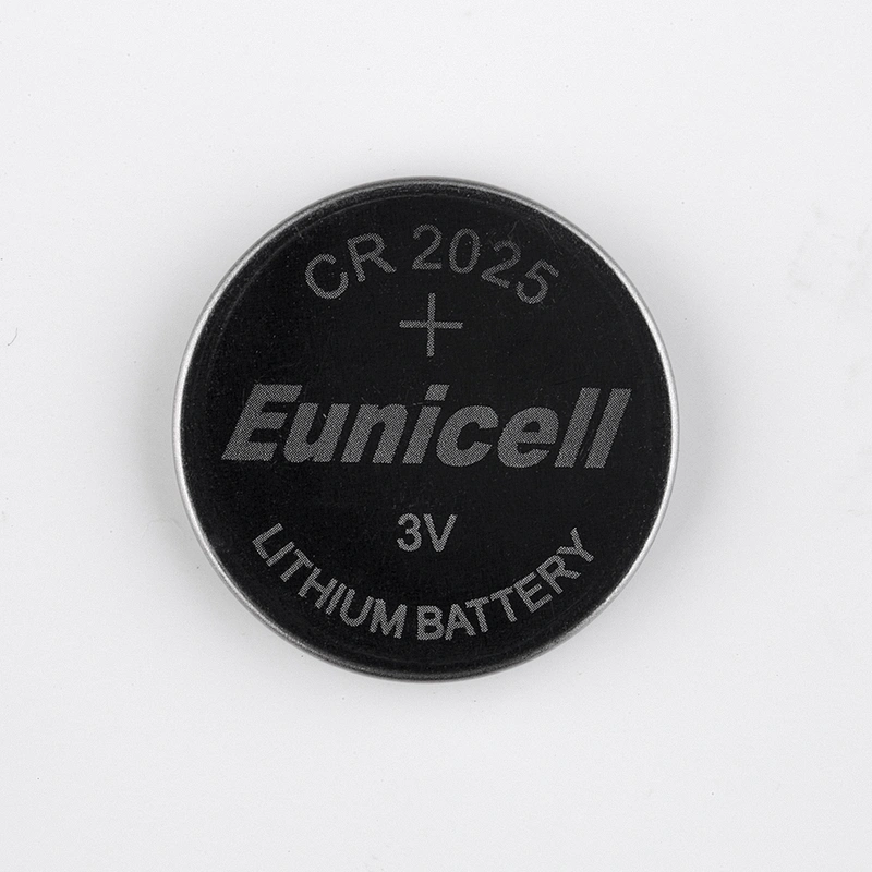 High capacity CR2025 3V Lithium Manganese Button Battery for Watch Calculator Dictionary Remote