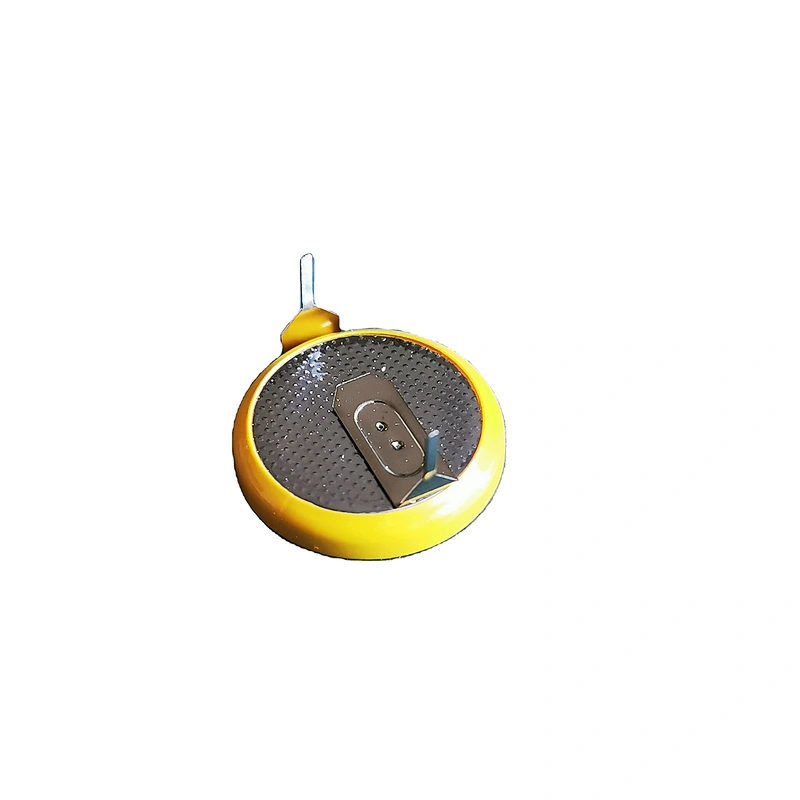 High Performance 3V CR2032 / BR2032 / LIR2032 lithium manganese button cell battery with tabs