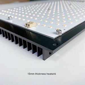Hot selling 480w V4 qb lm301h 660 uv ir quantum led grow light for indoor plant