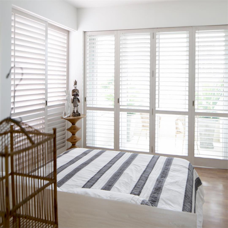 plantation shutter
