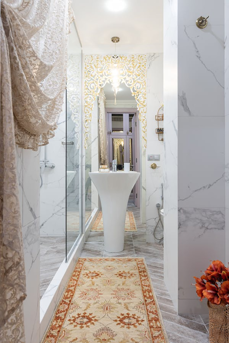 Die Dos and Don'ts beim Einbau eines Teppichs in Ihr Badezimmer – Tona Bath
