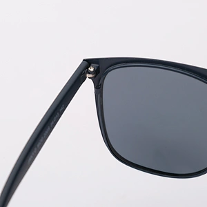 Wholesale classic square metal polarized sunglasses for men