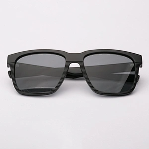 Cheap plastic classic square men cat 3 uv400 sunglasses