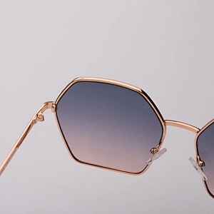 Cheap wholesale fashion ladies metal polarized sunglasses 2020