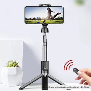 Exquisite and compact appearance auto smart shooting selfie stick selfie bluetooth tripod for smartphone