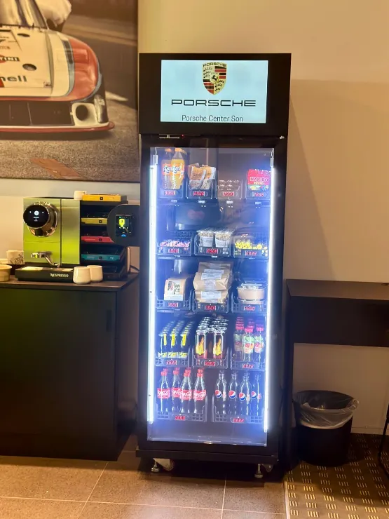customer case of snack vending machine