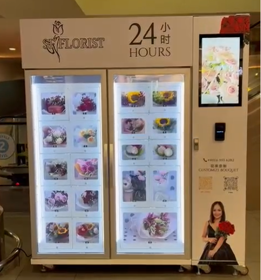 Un cliente compró nuestra máquina expendedora de flores y la instaló en el aeropuerto de Malasia.