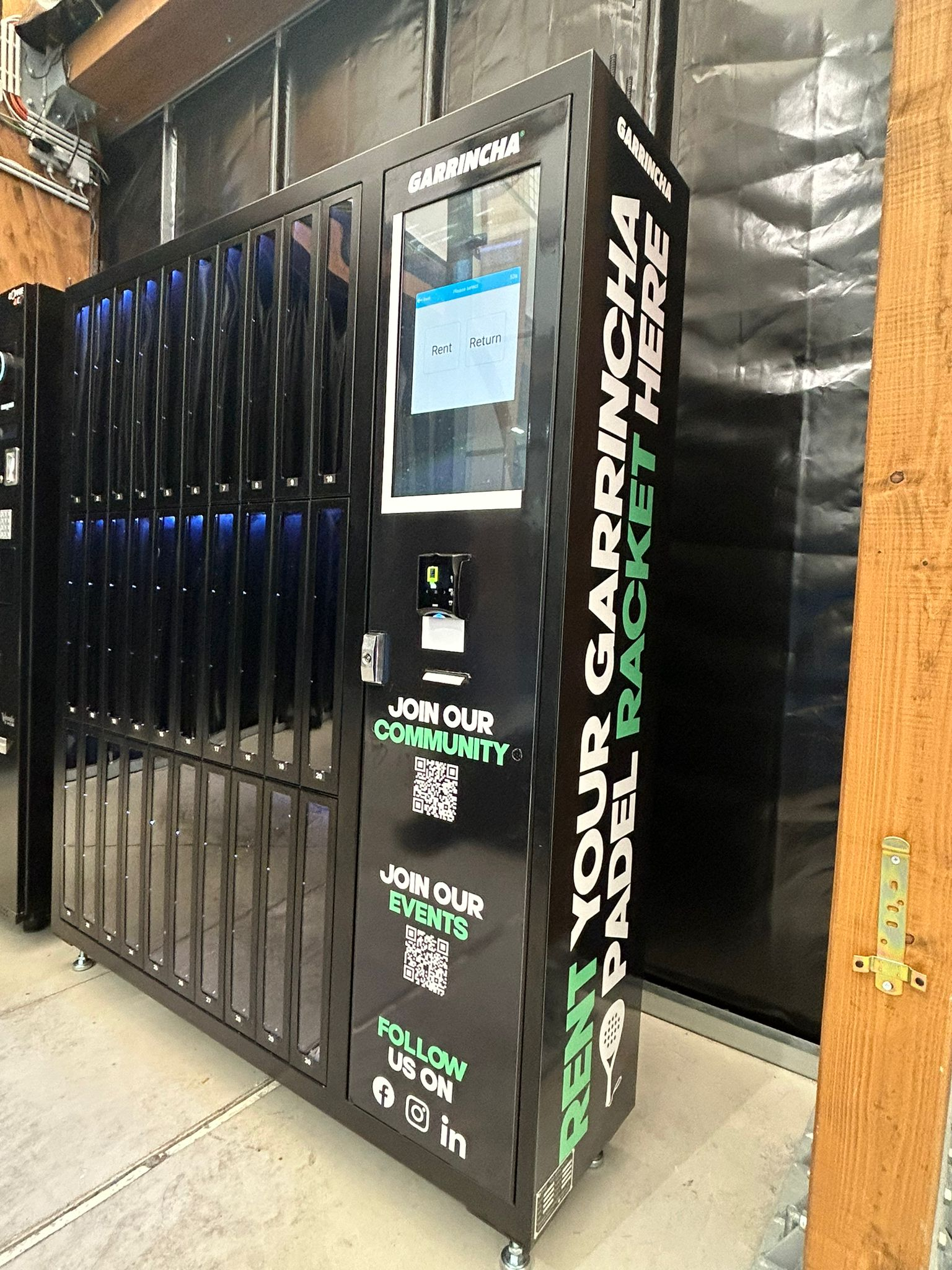 Badminton Racket Vending Machine customer case
