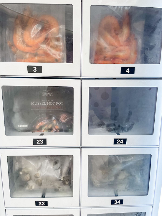 France: Fram product vending machine in France Micron smart cooling locker vending machine