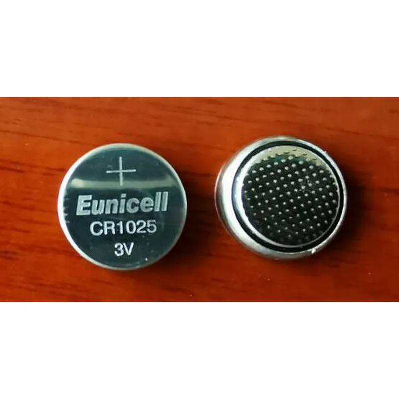China supplier small coin cell battery CR1025 3v lithium button cell for toys