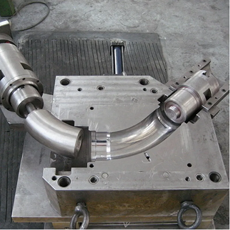 Injection moulding tool