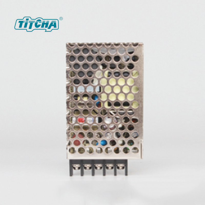 DC constant voltage switching power supply