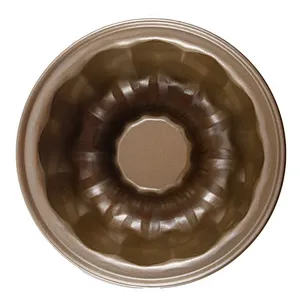 Factory direct sales household food grade spiral shape fluted carbon steel kitchen cake decorating pans molds