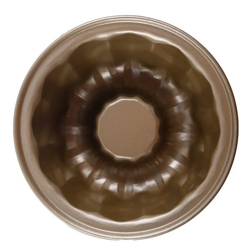 Factory direct sales household food grade spiral shape fluted carbon steel kitchen cake decorating pans molds