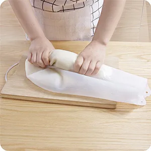 Food grade no-toxic flour mixing reusable silicone kneading dough bag