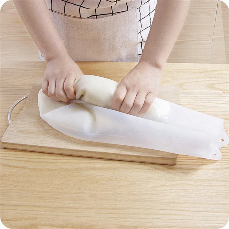 Food grade no-toxic flour mixing reusable silicone kneading dough bag