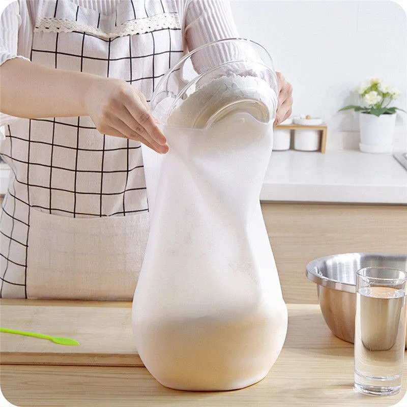 Food grade no-toxic flour mixing reusable silicone kneading dough bag