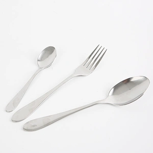 China Fabrication Professional luxury silver party tableware stainless steel matte silverware flatware set