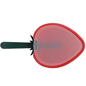 Hot sell stocked strawberry shape pp plastic home kitchen whiskey ice cream cube mold with opp tag