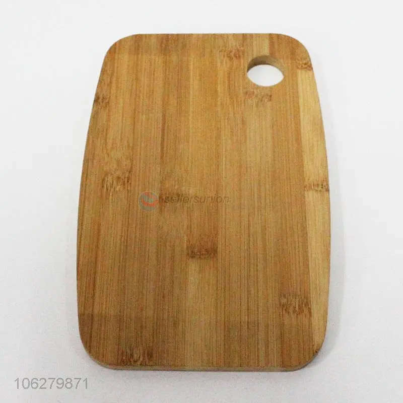 Manufacturers Wholesale Fashion Cheap Bamboo Wood Chopping Cutting Board With Suspension Hole