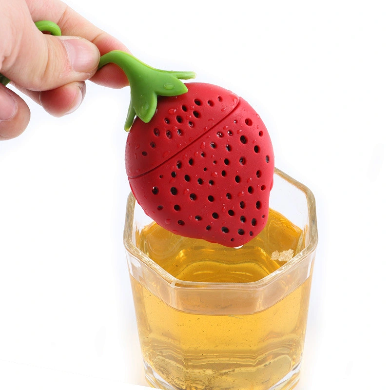 Unionsource Wholesale household strawberry shaped lovely silicone tea strainer with leaves the handle