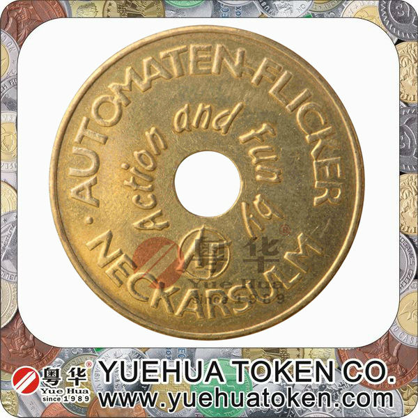 Amusement Mid-hole Token.jpg