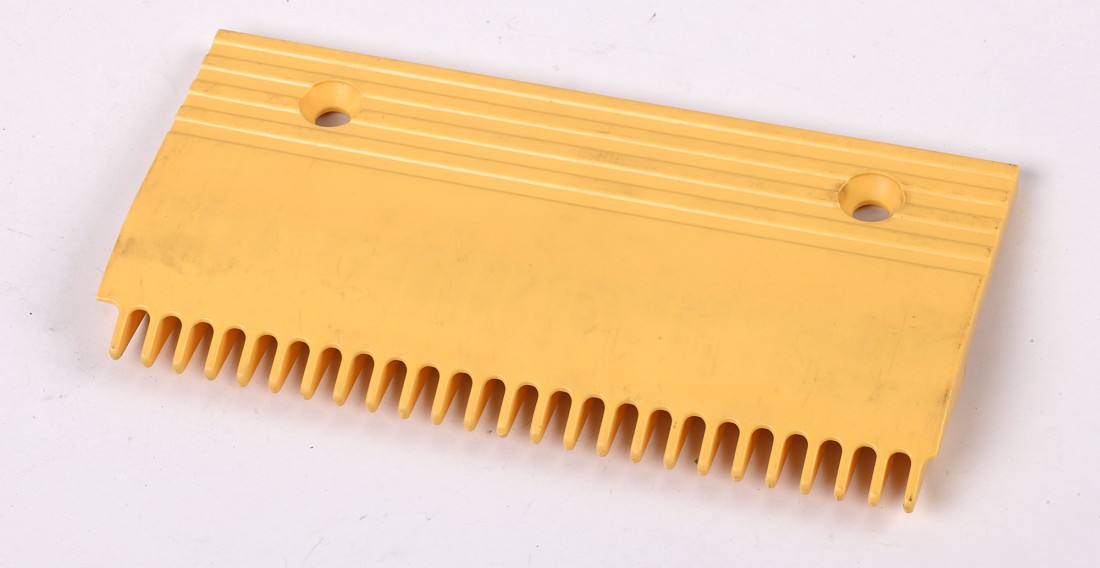 Plastic Comb Plate