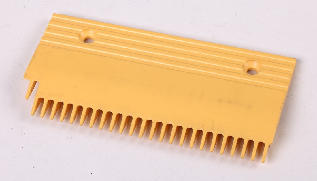 Plastic Comb Plate