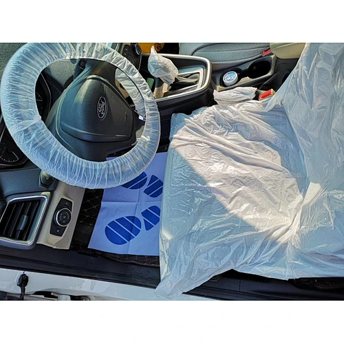 hot sale Car Clean Set 5 in 1 Disposable Plastic Car Protection Kit Auto Service