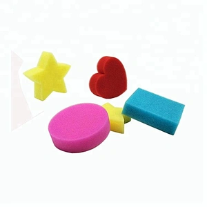 China Circus Party Products Supplies Cheap Magic Tricks Props Red Heart Shaped Sponge for Parties and Events