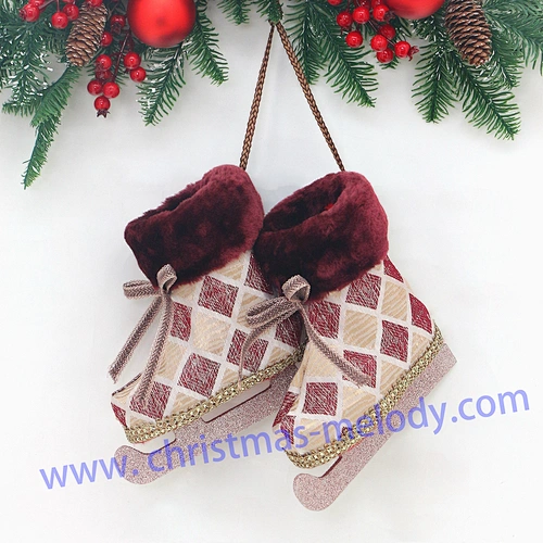 COUNTRY CHRISTMAS ICE SKATES HAND CARVED FRAME DOOR WREATH HANGER RED PLAID UNIK 20*20cm