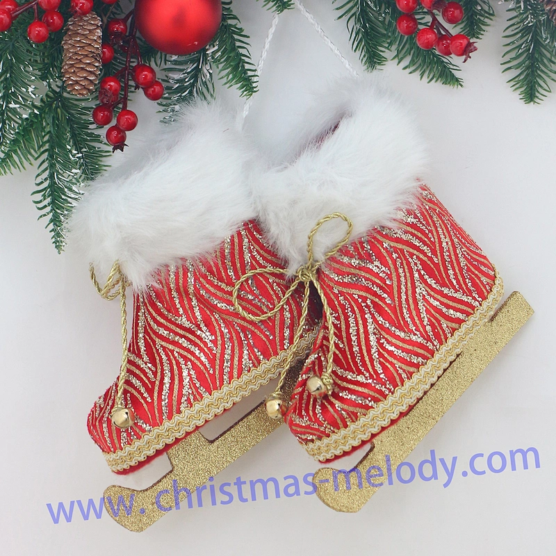 COUNTRY CHRISTMAS ICE SKATES HAND CARVED FRAME DOOR WREATH HANGER RED PLAID UNIK 20*20cm