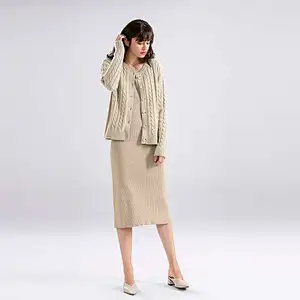 Free Sample In Stock Prompt Goods 100% Polyester Winter High Neck Women Sweater