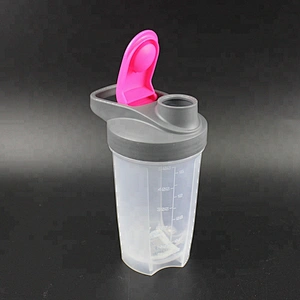 500ml and 700ml plastic shaker bottle