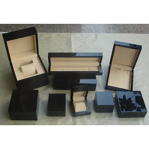 Jewellery box series in wooden