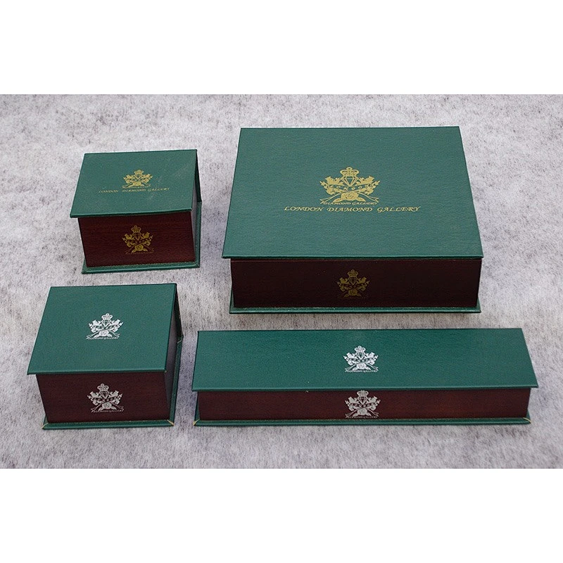 BOX in wooden for jewellery