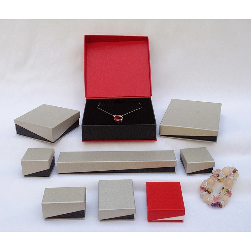 Exquisite jewelry box