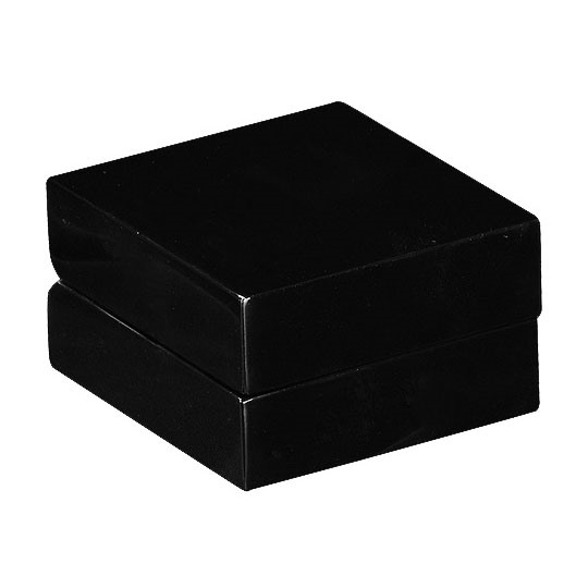 Ring box in wooden