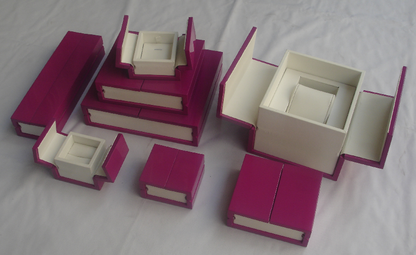 PINK jewellery series box in wooden