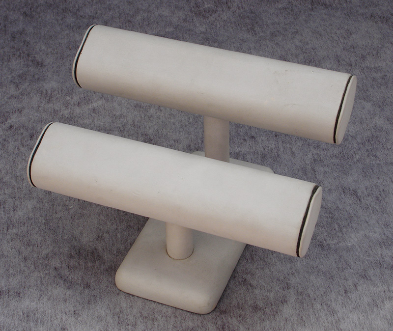Display for bracelet