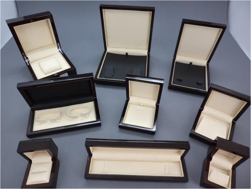 Jewellery box series in wooden