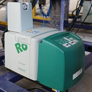 Competitive Price Full Automatic Heat Shrink Wrapping Machine for Beverage Bottle
