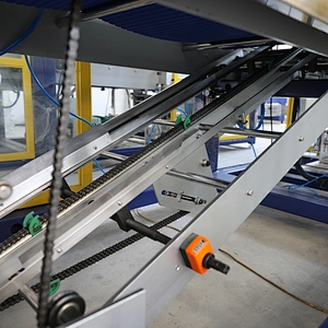Automatic Bottle Heat Shrink PE Film Wrapping Packaging Machine with Half Tray